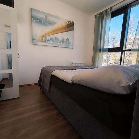 Pretty Apartment Next To Metro Station Відень Екстер'єр фото