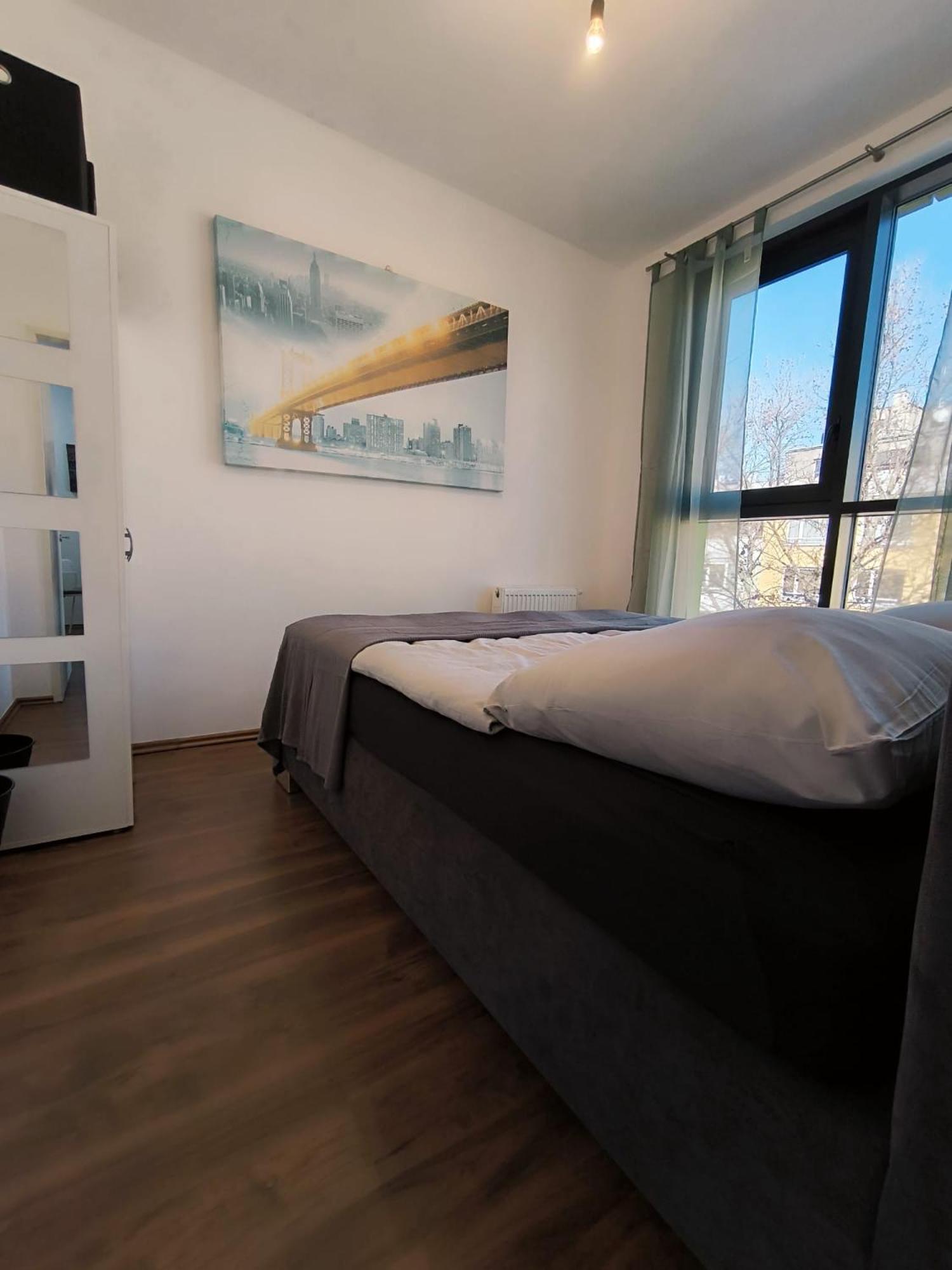 Pretty Apartment Next To Metro Station Відень Екстер'єр фото